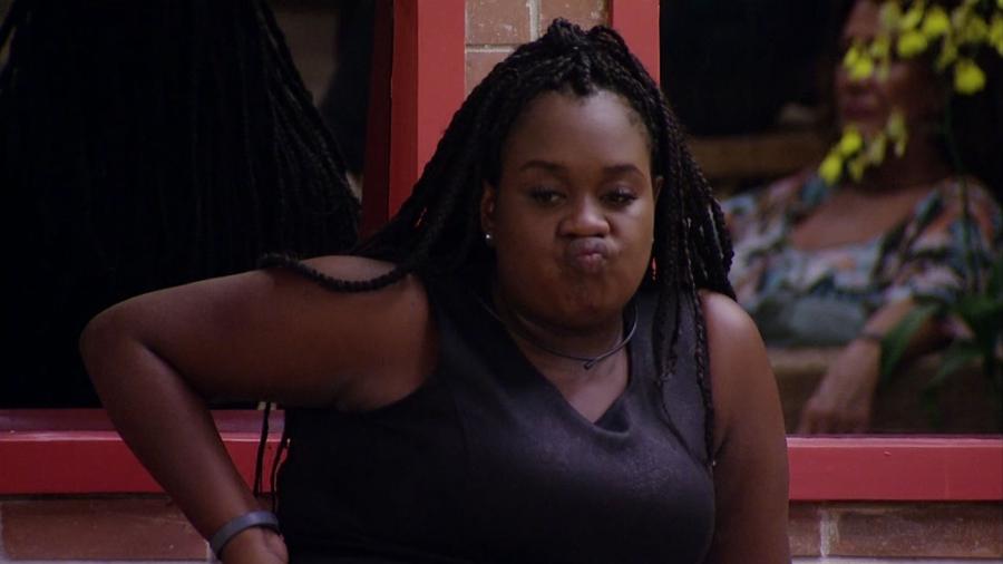 Roberta quer "quebrar o pau" com Emilly após paredão - Reprodução/TV Globo