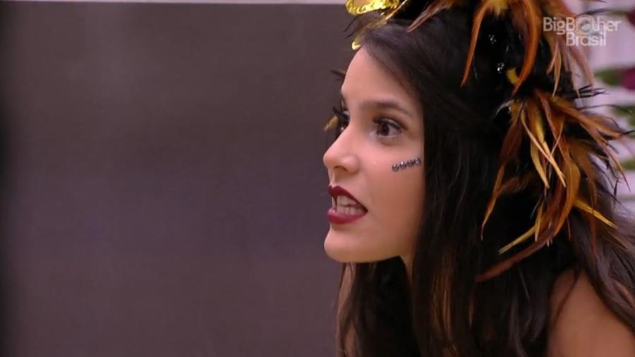 Emilly se magoa com Marcos e Ilmar - Reprodução/TV Globo