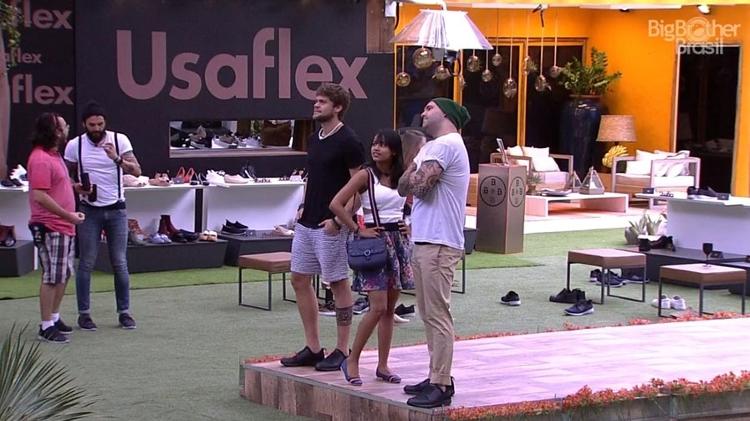 Brothers em evento na casa - Reprodução/GloboPlay - Reprodução/GloboPlay