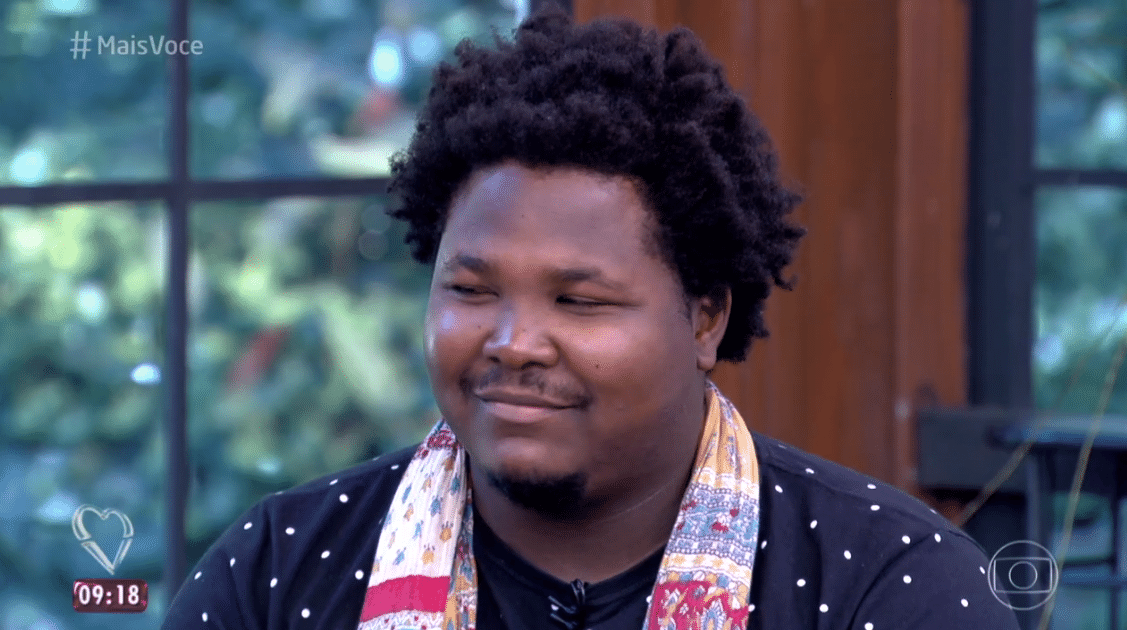 6.abr.2016 - Ronan fala sobre seus sentimentos por Munik: "Qual homem em sã consciência não se apaixonaria por Pequi? Mas eu posso ter me confundido" - Reprodução/ TV Globo