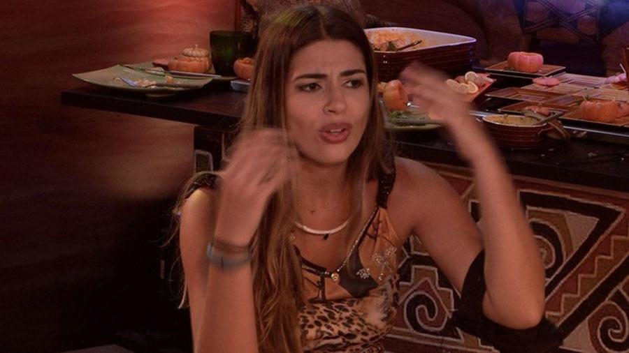 Vivian compra dores de Roberta em briga com Ilmar - Reprodução/TVGlobo
