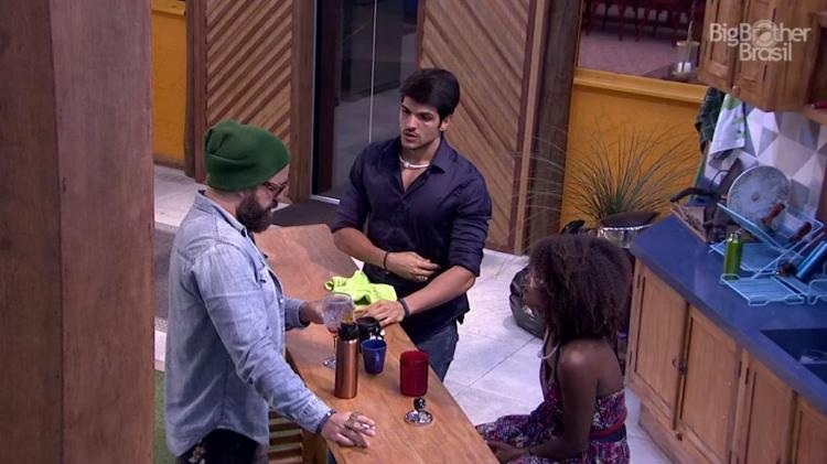 Briga Nayara e Caruso - Reprodução/GloboPlay - Reprodução/GloboPlay