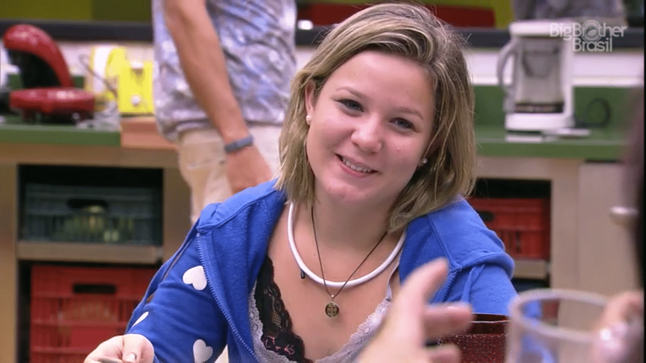 26.jan.2016 - Maria Claudia contou que apanhou muito durante a infância no "BBB16" - Reprodução/TV Globo
