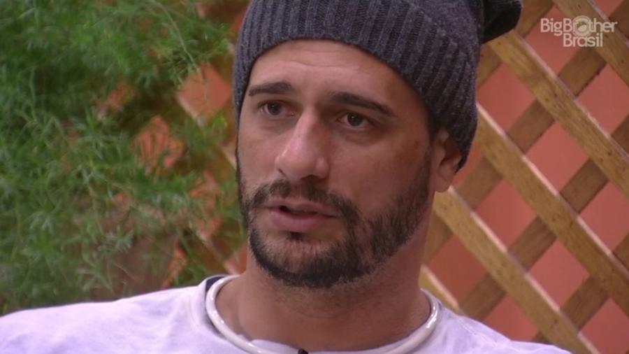 Daniel avisa Marinalva que votará nela antes de indicar Vivian - Reprodução/TV Globo