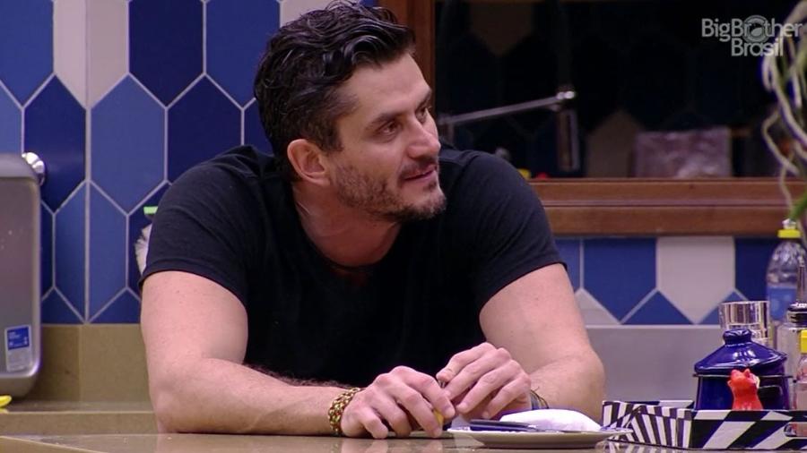 Marcos critica Ilmar após a eliminação do advogado no "BBB17" - Reprodução/TV Globo