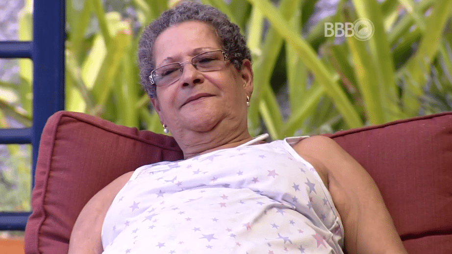 19.fev.2016 - Geralda crítica Ronan, sua dupla na prova do líder desta semana no "BBB16'. A sister chegou a chamar o estudante de arrogante - Reprodução/TV Globo