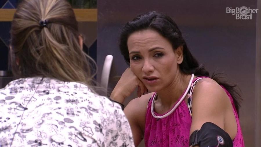 Marinalva se queixa de brothers com Vivian - Reprodução/TV Globo