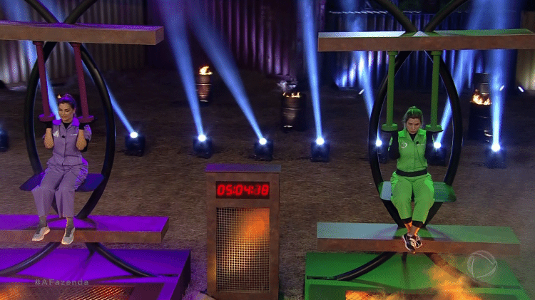 Ana Paula e Flávia na prova da chave - Reprodução/R7 - Reprodução/R7