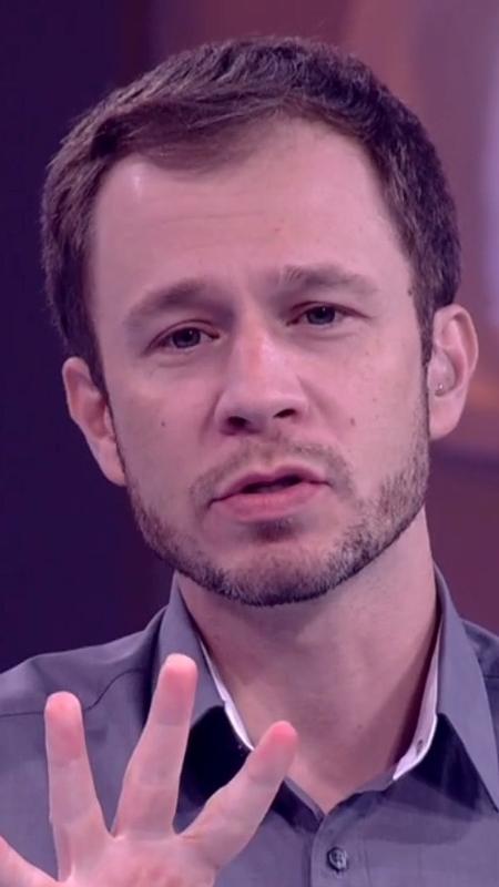 Tiago Leifert fala um pouco antes do jogo da discórdia - Reprodução/TV Globo