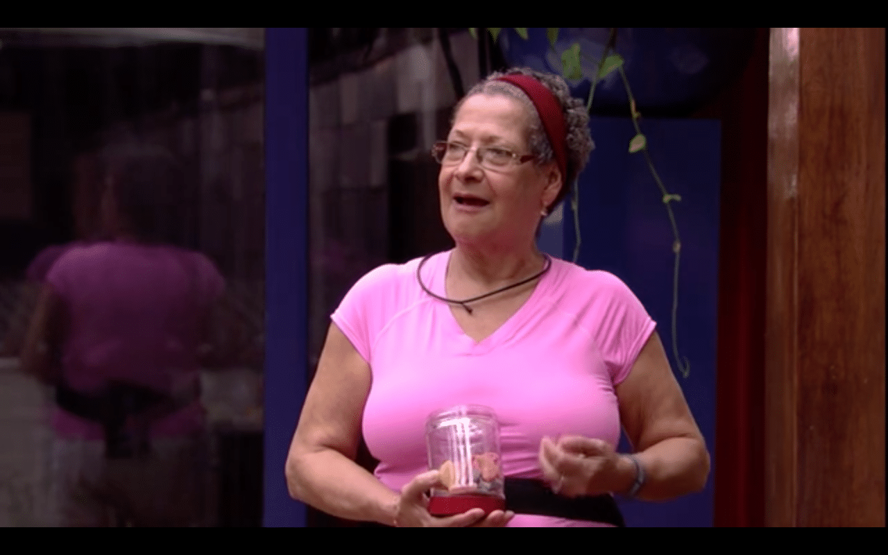 17.mar.2016 - Após reconciliação entre Matheus e Cacau, Geralda disse sentir nojo do casal - Reprodução/TV Globo