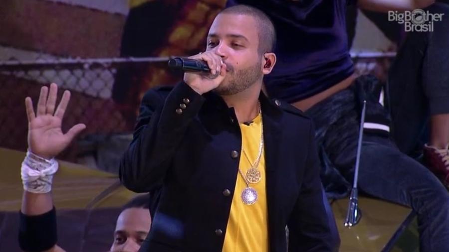 Projota canta para brothers do "BBB17" - Reprodução/TV Globo