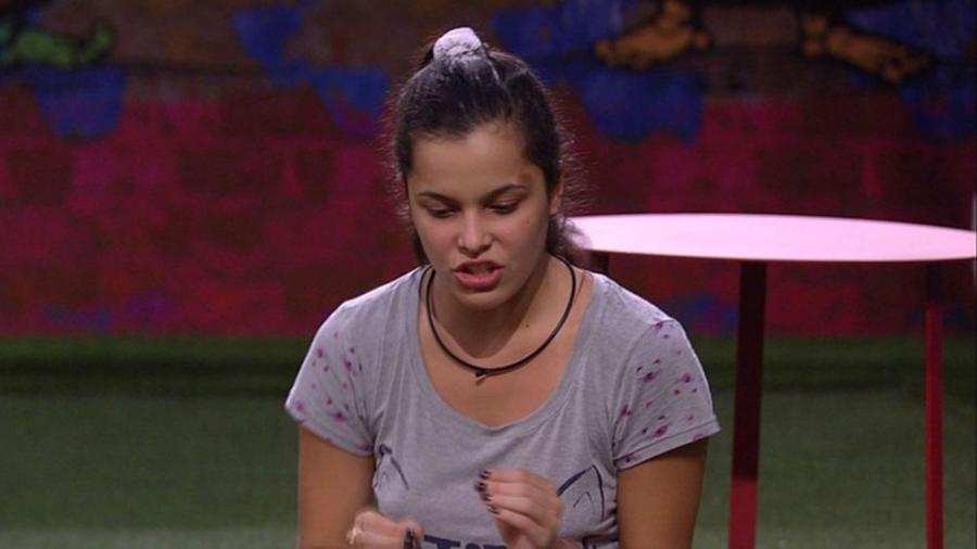 Emilly reclama das acusações de Rômulo no "BBB17" - Reprodução/Gshow