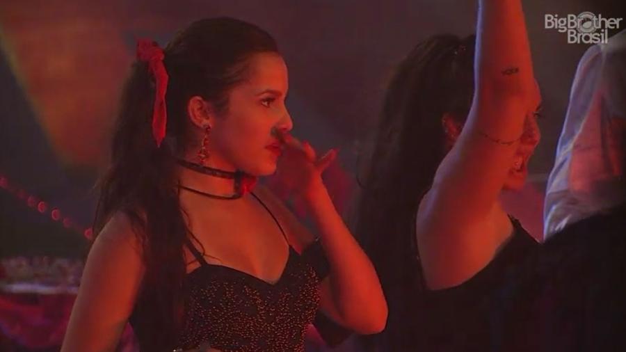 Emilly elogia Elettra na Festa Espanha - Reprodução/TV Globo