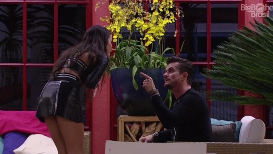 Emilly e Marcos brigam por Ieda e Vivian - Reprodução/TVGlobo
