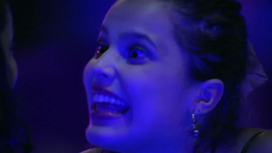 Emilly se revolta com Vivian: "quer ficar com o Marcos" - Reprodução/TV Globo
