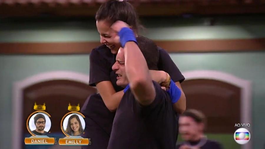 Emilly e Daniel comemoram a liderança compartilhada - Reprodução/TV Globo