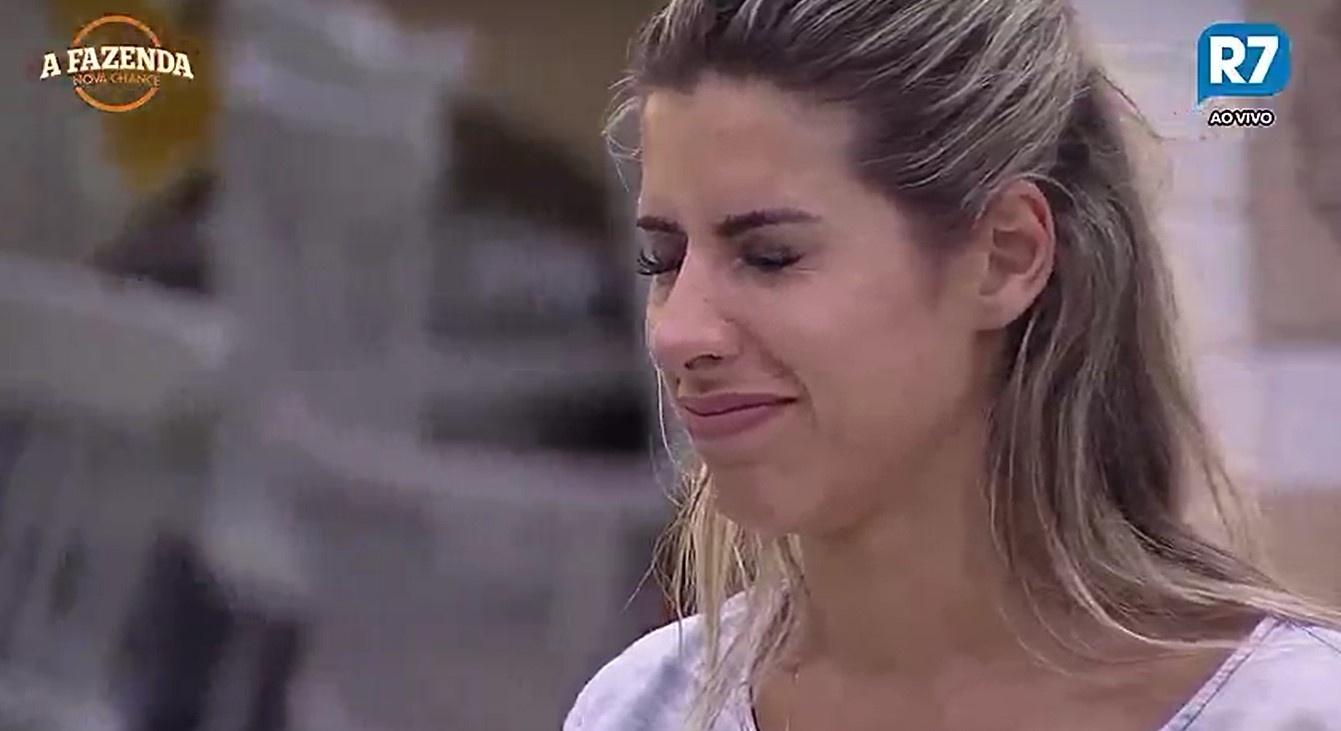 Ana Paula Minerato se arrepende da bebedeira na festa - Reprodução/R7