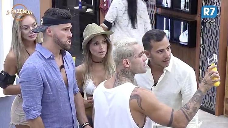 Selfie - Reprodução/R7 - Reprodução/R7