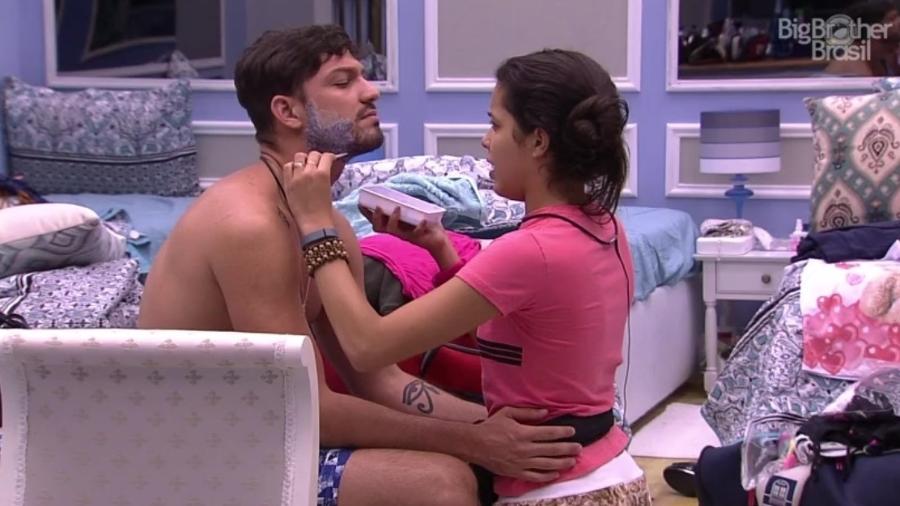 Mayla ajuda Luiz Felipe a mudar o visual - Reprodução/Tv Globo