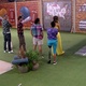 Brothers são separados por muro em brincadeira no "BBB17" - Reprodução/TV Globo