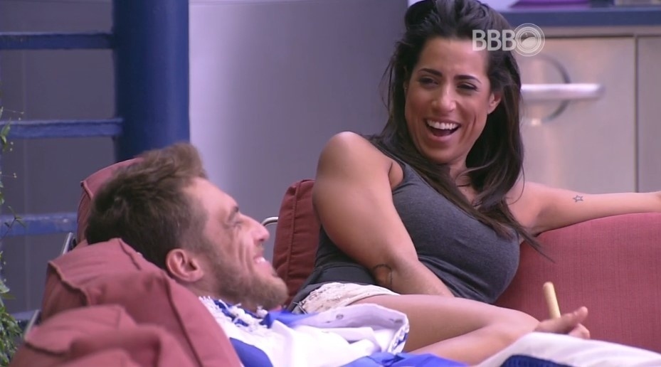 6.fev.2016 - No "BBB16", Juliana diz ter medo de ir para o paredão no próximo domingo (06) - Reprodução/TV Globo