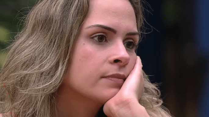 24.fev.2016 - Após a saída de Juliana do "BBB16", Ana Paula confessa: "Meu problema nunca foi com ela" - Reprodução/TV Globo