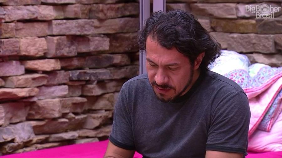 Rômulo reclama de ter trocado de lado no "BBB17" - Reprodução/TV Globo