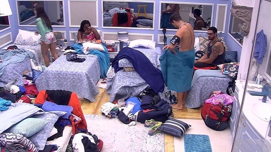 Daniel recebe conselhos de Emilly - Reprodução/TV Globo
