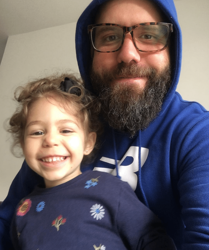 Caruso, participante do "BBB18", com a sobrinha Filomena - Reprodução/Instagram