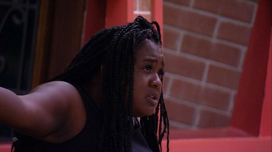 Roberta não aguenta pressão e pensa em deixar "BBB17" - Reprodução/TV Globo