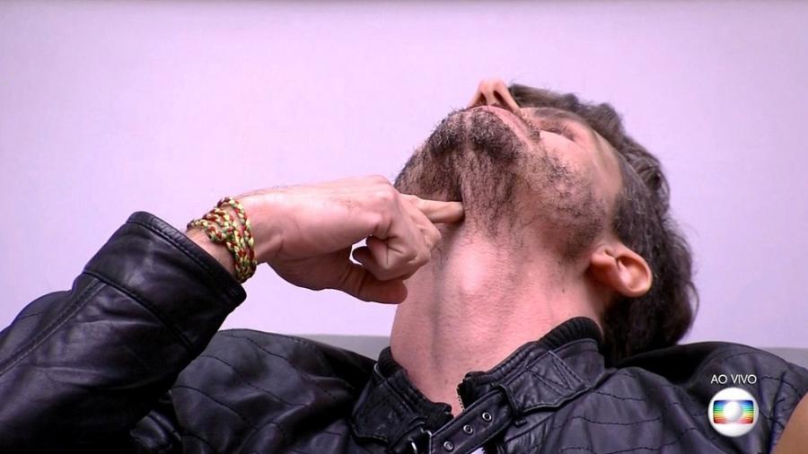 Marcos: bate boca no confessionário e arrependimento - Reprodução/Tv Globo