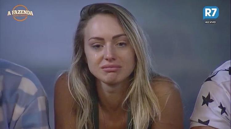 Monick chora com nascimento de cabra - Reprodução/R7 - Reprodução/R7