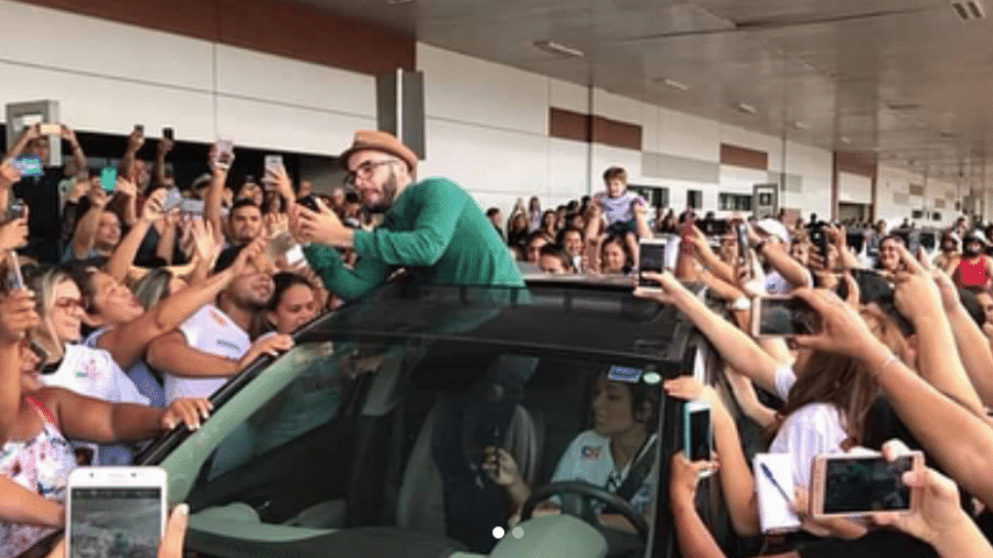 Mahmoud é recebido por multidão em aeroporto de Porto Velho - Reprodução/Instagram