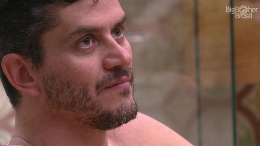 Marcos diz ser a maior vítima do fim do trio - Reprodução/TVGlobo