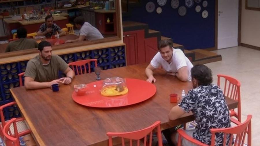 Brothers condenam atitude de Luiz Felie - Reprodução/TV Globo