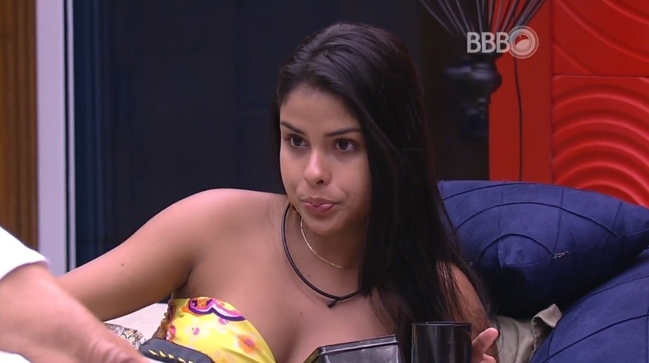 14.fev.2016 - Munik conta para Geralda, Ronan e Ana Paula que Tamiel espera receber três votos o paredão deste domingo (14) - Reprodução/TV Globo