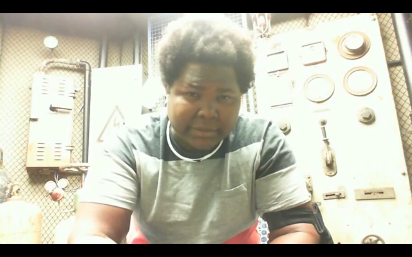 4.fev.2016 - Ronan desabafa no Raio-X do "BBB16": "É triste parecer ser um cara mau" - Reprodução/Globo