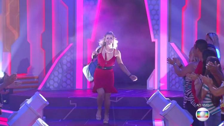 Jaqueline saída - Reprodução/TvGlobo - Reprodução/TvGlobo