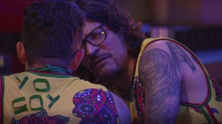 Marcos e Ilmar confabulam sobre os rumos do jogo - Reprodução/TVGlobo