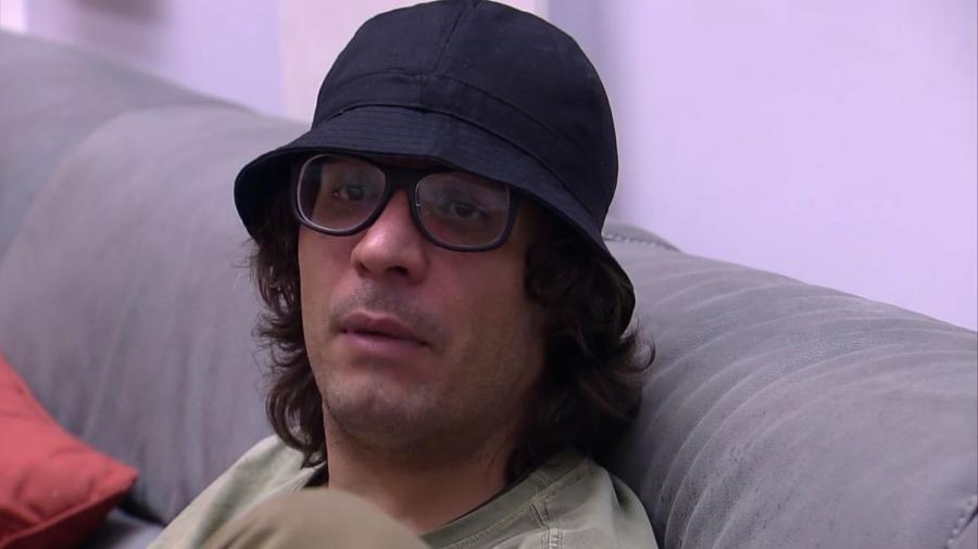 Ilmar conta a Marcos sua conversa com Marinalva no "BBB17" - Reprodução/Gshow