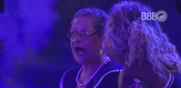 28.fev.2016 - Geralda diz para Adélia que Maria Claudia está sendo influenciada e chama a sister de falsa - Reprodução/TV Globo - Reprodução/TV Globo