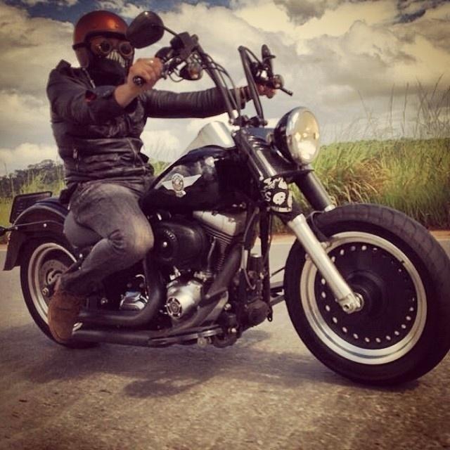 Breno Simões em sua motocicleta - Reprodução/Instagram