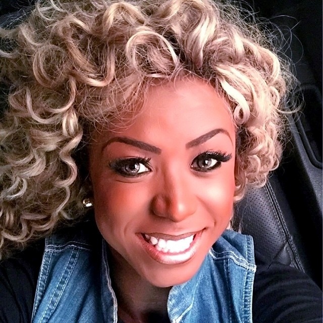 Adélia, participante do "BBB16", é advogada e mora em Suzano (SP) - Reprodução/facebook/adeliajsoares