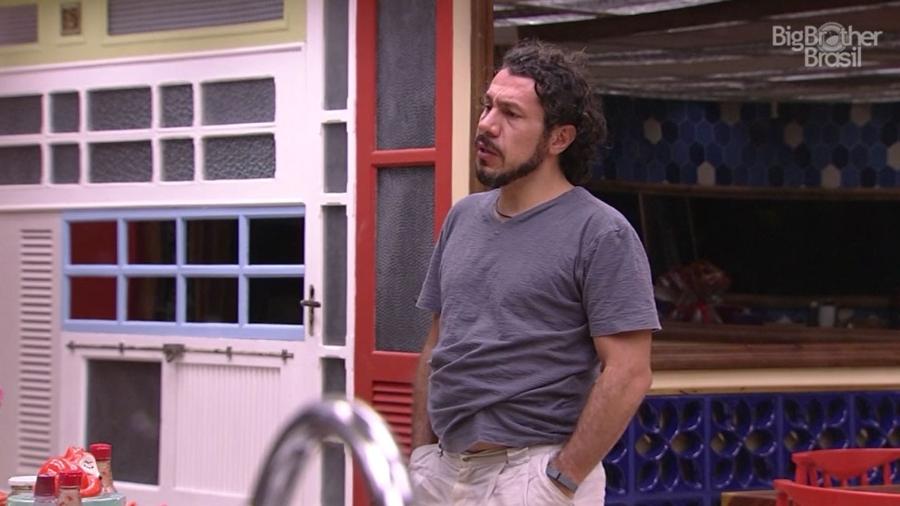 Rômulo fala sobre o casal Marcos e Emilly - Reprodução/TV Globo