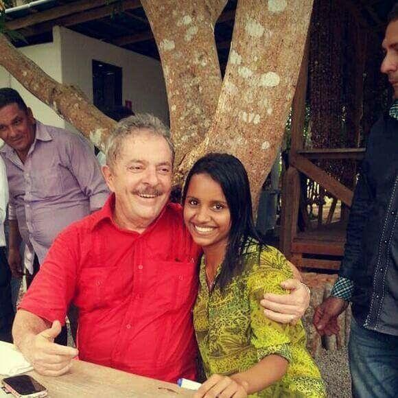 Gleici e o ex-presidente Lula - Reprodução/Facebook