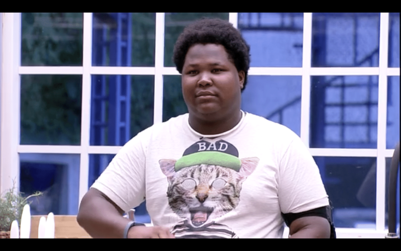 17.fev.2016 - Ronan na cozinha do "BBB16" - Reprodução/TV Globo