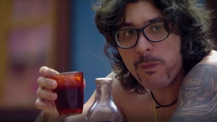 Ilmar quer desvendar Daniel dentro do jogo - Reprodução/TVGlobo