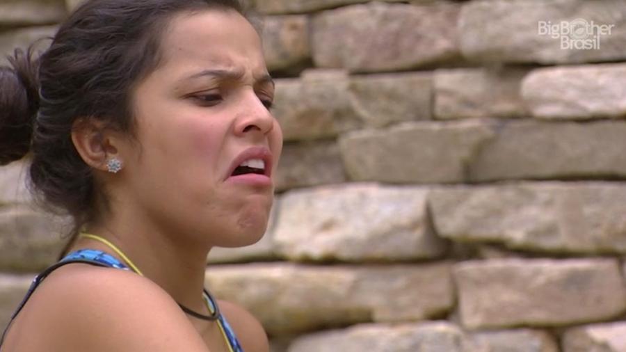 Emilly discute com Ieda por causa de cama - Reprodução/TV Globo
