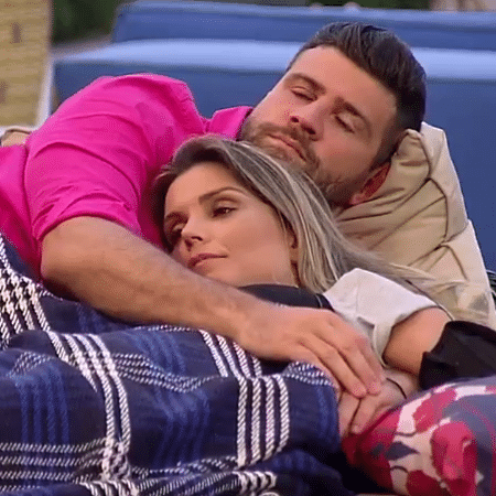 Marcelo Ié Ié se declara para Flavia Viana - Reprodução/R7 - Reprodução/R7