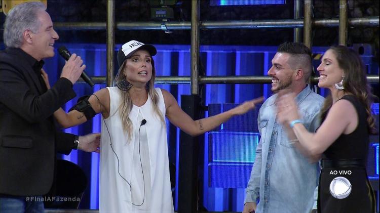 Flávia - Reprodução/Record - Reprodução/Record